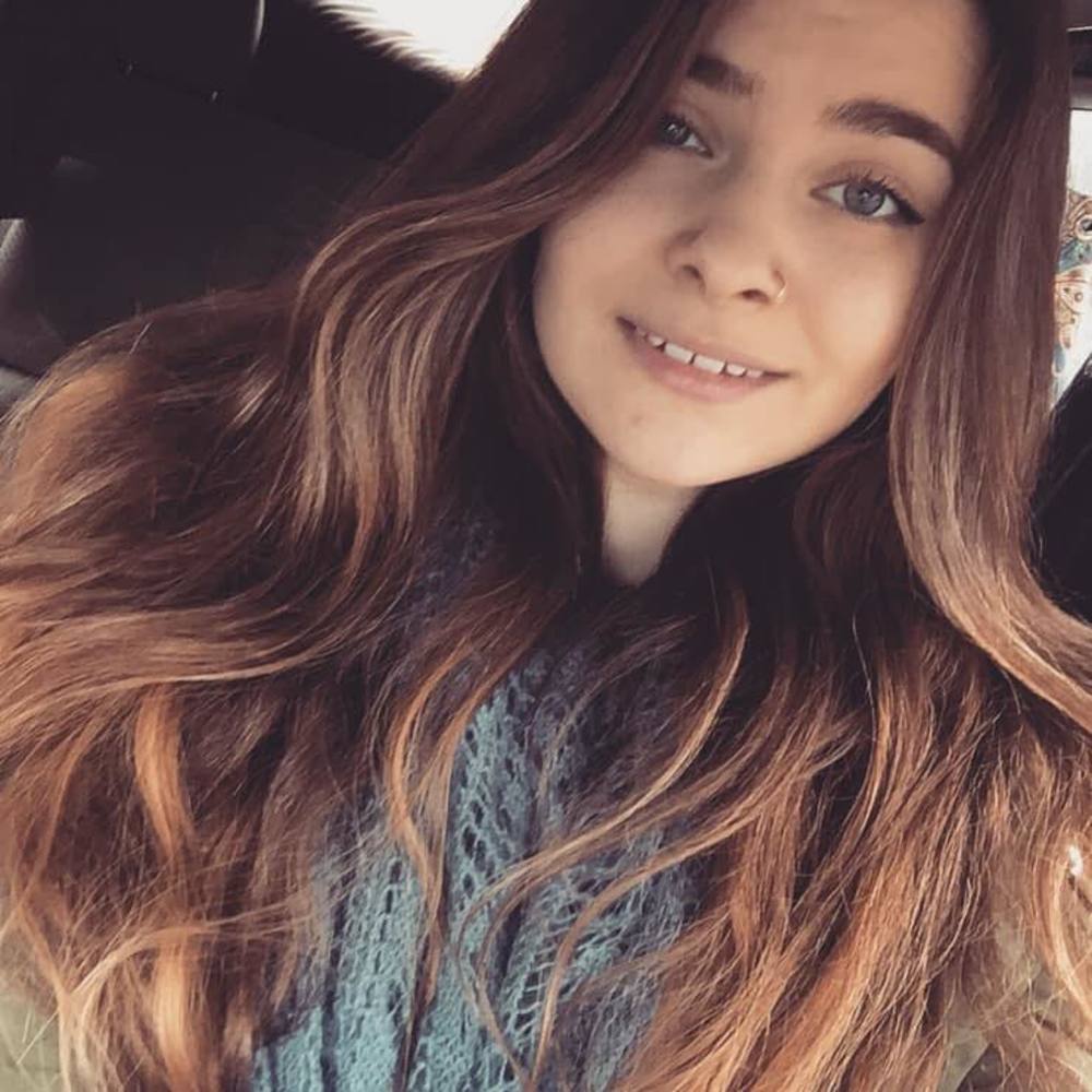 Meet your Posher, Alyssa